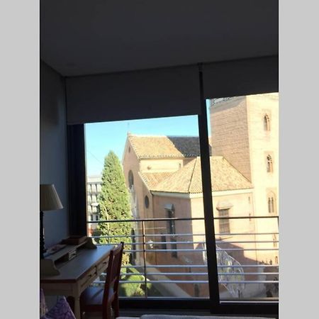 Imagen Suite Sevilla Exterior foto